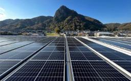 TOSEIが太陽光発電で持続可能な生産を実施